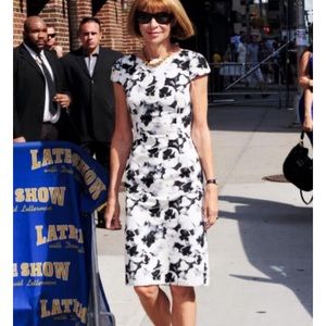 HP⭐️! NWOT Carolina Herrera Pansy Sheath Dress!